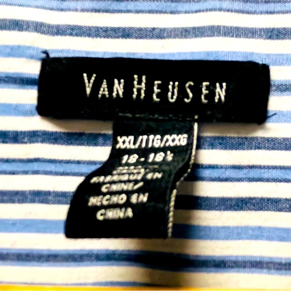 Van Heusen business dress shirt in white with a blue Bundle for more savings - Picture 2 of 6